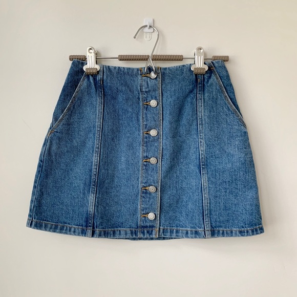 Aritzia Dresses & Skirts - ARITZIA | WILFRED FREE BUTTON UP DENIM MINI SKIRT